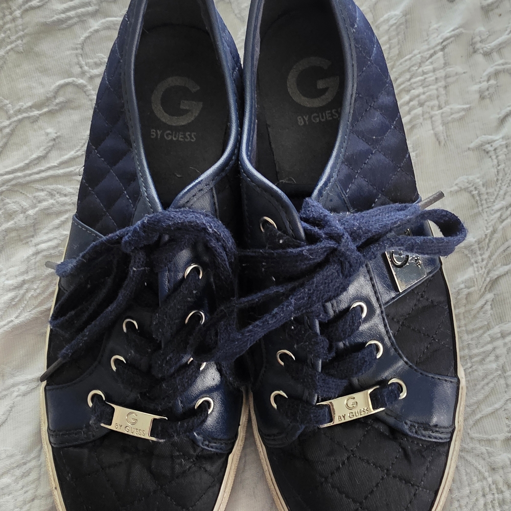 GUESS Women's Dark Blue Quilted Sneakers